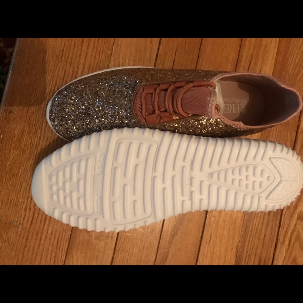 New rose gold glitter sneaker size 11
